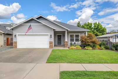 2140 SW Nick Way, Grants Pass, OR 97527 - Photo 1