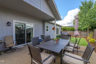 2140 SW Nick Way, Grants Pass, OR 97527 - Photo 27