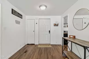 19223 N Poe Valley Rd, Klamath Falls, OR 97603 - Photo 5