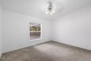 261 Old Booth Ln, Glendale, OR 97442 - Photo 15