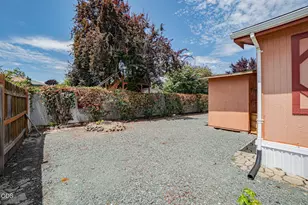 1570 S Peach, Medford, OR 97501 - Photo 23