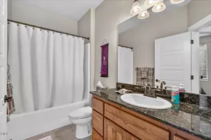 503 Antilles Ln, Medford, OR 97501 - Photo 17