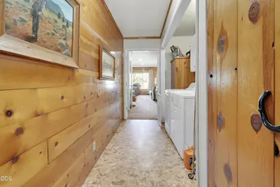 8230 Hill Road, Klamath Falls, OR 97603 - Photo 27