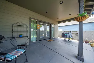 256 Robert Trent Jones Boulevard, Eagle Point, OR 97524 - Photo 27