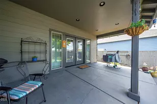 256 Robert Trent Jones Blvd, Eagle Point, OR 97524 - Photo 27