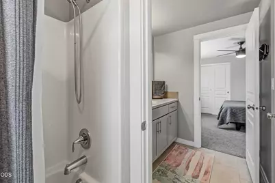 60865 SE Sweet Pea Drive, Bend, OR 97702 - Photo 51