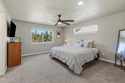 60865 SE Sweet Pea Drive, Bend, OR 97702 - Photo 33