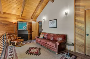 13737 Speedwell, Black Butte Ranch, OR 97759 - Photo 25