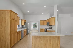 2611 Chantal Ave, Klamath Falls, OR 97601 - Photo 9