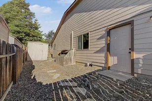 2611 Chantal Ave, Klamath Falls, OR 97601 - Photo 31