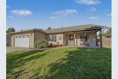 2611 Chantal Avenue, Klamath Falls, OR 97601 - Photo 1