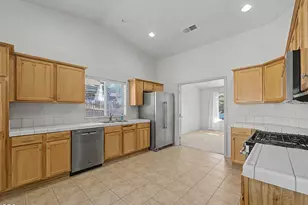2611 Chantal Ave, Klamath Falls, OR 97601 - Photo 11