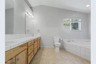2611 Chantal Avenue, Klamath Falls, OR 97601 - Photo 23
