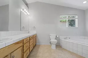 2611 Chantal Ave, Klamath Falls, OR 97601 - Photo 23