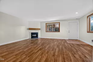 1050 NE Butler Market Rd, Bend, OR 97701 - Photo 13