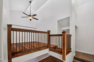 1050 NE Butler Market Rd, Bend, OR 97701 - Photo 15