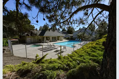 1050 NE Butler Market Road #APT 47, Bend, OR 97701 - Photo 29