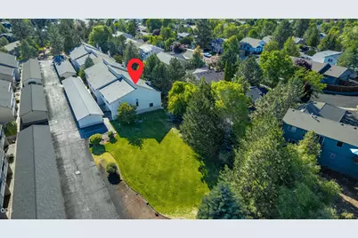 1050 NE Butler Market Road #APT 47, Bend, OR 97701 - Photo 27