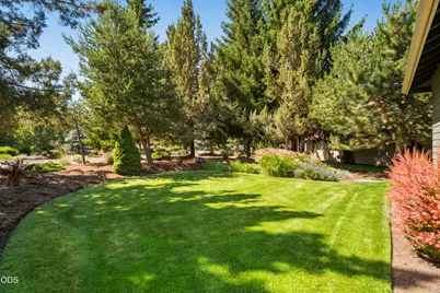 2390 Osprey Drive, Redmond, OR 97756 - Photo 79