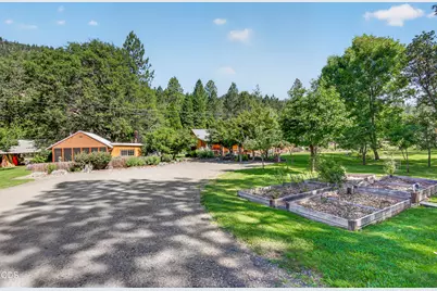 9662 Upper Applegate Road, Jacksonville, OR 97530 - Photo 49