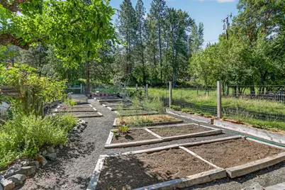 9662 Upper Applegate Road, Jacksonville, OR 97530 - Photo 47