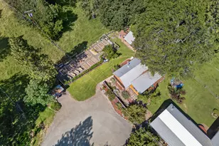 9662 Upper Applegate Rd, Jacksonville, OR 97530 - Photo 57