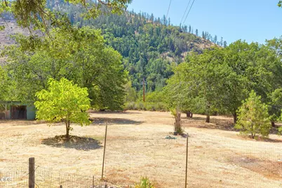 880 Jumpoff Joe Creek Road, Grants Pass, OR 97526 - Photo 39