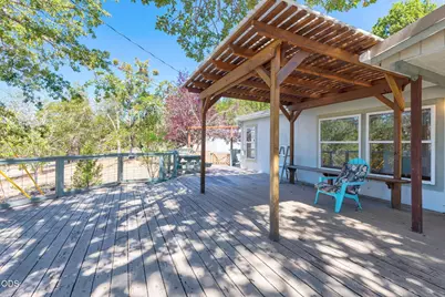 880 Jumpoff Joe Creek Road, Grants Pass, OR 97526 - Photo 3