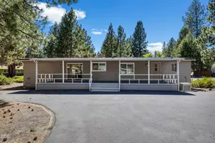 60992 Springcrest Dr, Bend, OR 97702 - Photo 5
