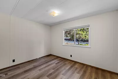 60992 Springcrest Drive, Bend, OR 97702 - Photo 39