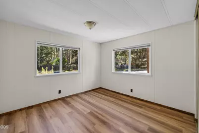 60992 Springcrest Drive, Bend, OR 97702 - Photo 23