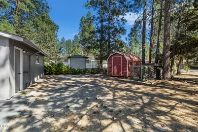 60992 Springcrest Drive, Bend, OR 97702 - Photo 33