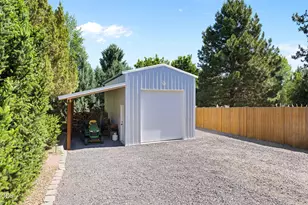 21186 Charity Ln, Bend, OR 97702 - Photo 43