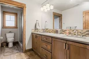 751 S Redwood St, Sisters, OR 97759 - Photo 53