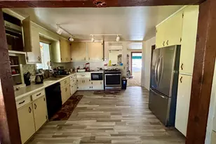 13990 N Applegate Rd, Applegate, OR 97530 - Photo 9