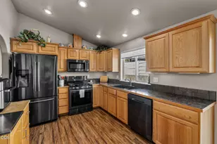 3633 SW 29th St, Redmond, OR 97756 - Photo 19