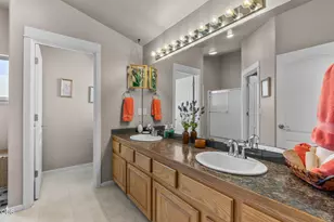 3633 SW 29th St, Redmond, OR 97756 - Photo 23