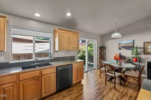 3633 SW 29th St, Redmond, OR 97756 - Photo 21