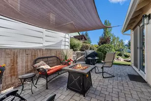3633 SW 29th St, Redmond, OR 97756 - Photo 11