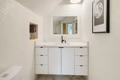 135 S 3rd Street, Jacksonville, OR 97530 - Photo 35