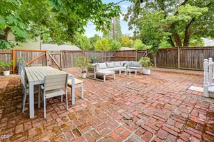 135 S 3rd St, Jacksonville, OR 97530 - Photo 55