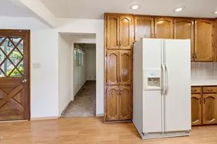 1150 Hillview Dr, Ashland, OR 97520 - Photo 11