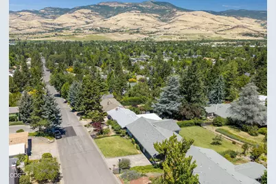 1150 Hillview Drive, Ashland, OR 97520 - Photo 23