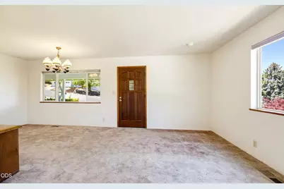 1150 Hillview Drive, Ashland, OR 97520 - Photo 5