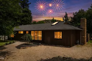 606 NE 9th St, Bend, OR 97701 - Photo 39