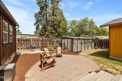 606 NE 9th Street, Bend, OR 97701 - Photo 29