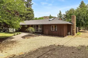 606 NE 9th St, Bend, OR 97701 - Photo 37