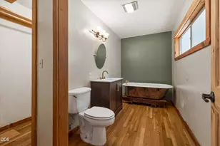 606 NE 9th St, Bend, OR 97701 - Photo 25
