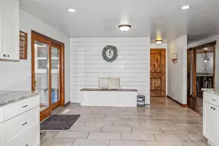 3665 Pine Tree Dr, Klamath Falls, OR 97603 - Photo 13