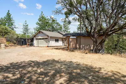 3840 Beagle Road, White City, OR 97503 - Photo 5